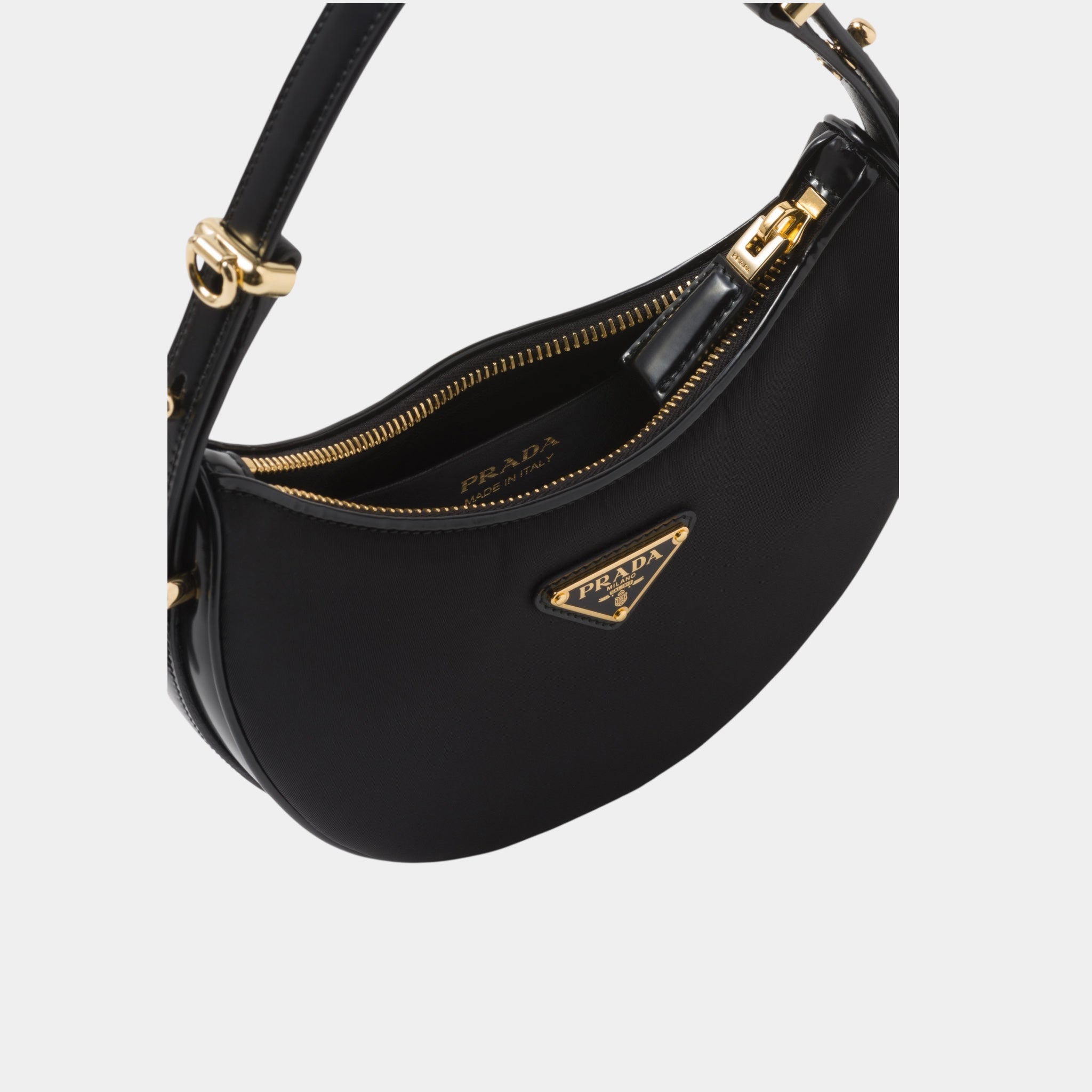 Arqué Re-Nylon Shoulder Bag